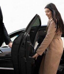 img-how-much-does-it-cost-to-hire-a-limo-in-nyc-1